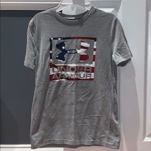 boys short sleeve t-shirt.